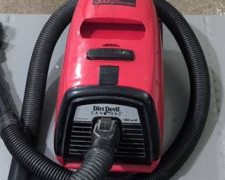 Dirt Devil Can-o-Vac by Royal 3.0 Peak HP Wet/Dry Vacuum