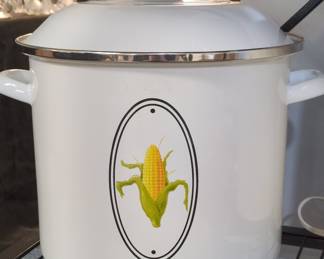 Le Creuset Enamel-On-Steel 12-Quart Corn Pot, White