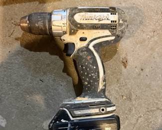 Makita 18 Volt Power Drill With Battery Charger In Case Works