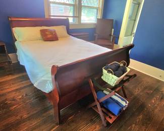 sleigh bed with nightsstands, luggage rack, stickley queens chair