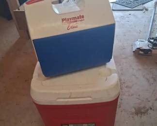 2 Igloo Coolers