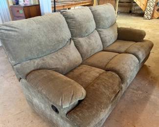 Manual Reclining Sofa