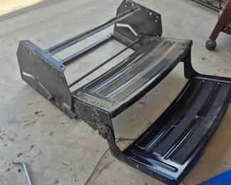 Lippert Radius 24 Steel Double Manual RV Step Assembly