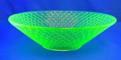 Green Depression Glass Diamond Pattern Bowl