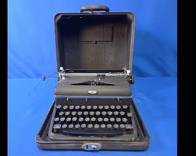 Vintage Royal Portable Typewriter (LPO)
