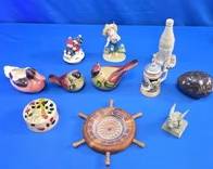(11) Mixed Decorative Figurines and Collectibles