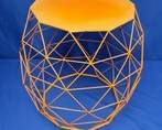Geometric Wireframe Side (LPO)