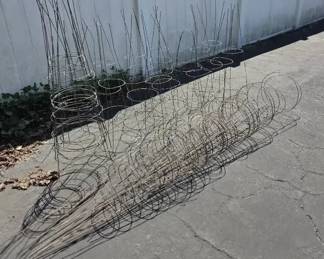 33 Metal Tomato Cages