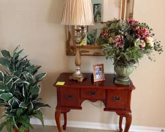 Vintage Queen Anne Style Cherry Wood Lowboy Console Table