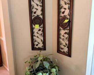 Metal Leaf and Scroll Wall Art Set
