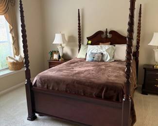 Ethan Allen British Classics Collection King Size Poster Bed