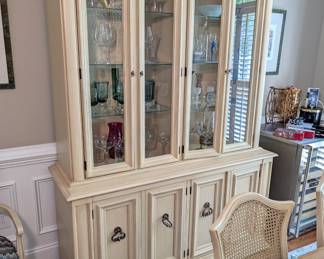 White Furniture China Cabinet