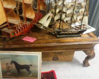 Large Coffee Table with the world on top, Large Ships