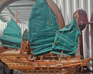 Photo Green Ship