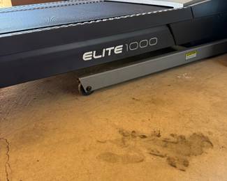 Elite 1000 Treadmill like new!