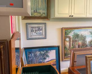 Furniture/artwork