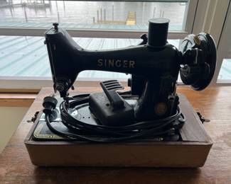 Singer Sewing MAchine