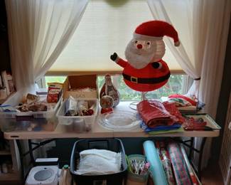 Christmas decor, robovac