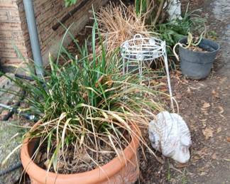 Yard stuff