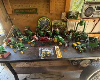 Lots of collectable John Deere tractors