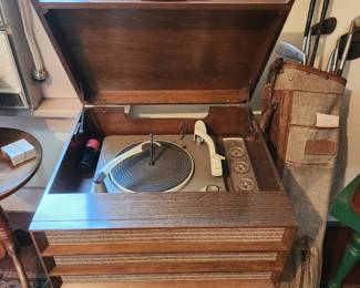 1950's RCA Victor Orthophonic High Fidelity record player