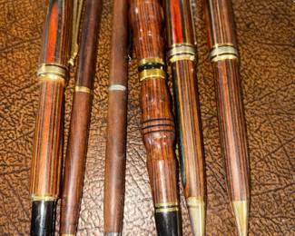 Assorted wooden pens, fountain pen