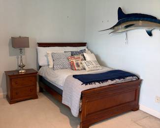 Full bed suite -faux marlin