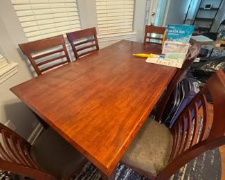 Dining Room table and 6 chairs