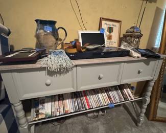 Entertainment stand or buffet