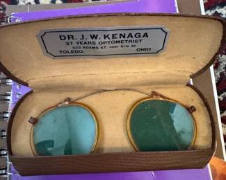 Vintage spectacles