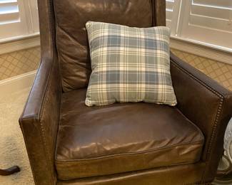 very high-end leather Vanguard chair set