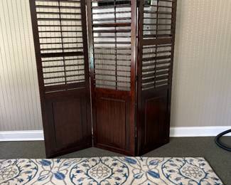 Louvered 3-Panel Room Divider