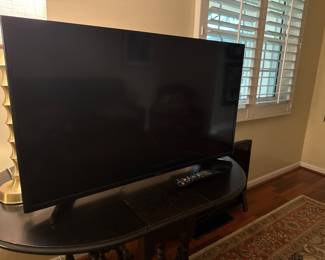 Flat Screen TV with Remote