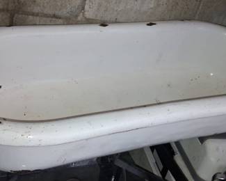 Cast Iron Clawfoot Bathtub