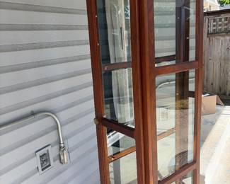 Glass hutch