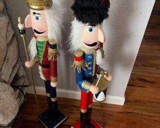 Nutcracker set
