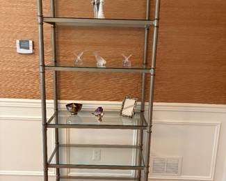 Etagere