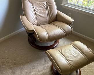 Ekornes Stressless recliner & ottoman
