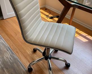 Desk chair