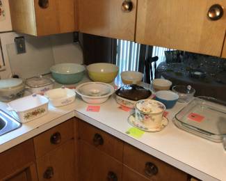 Vintage Pyrex and Corningware
