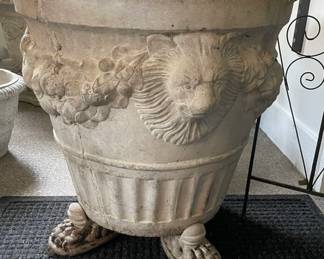 Lions Head and Garland with Clawed Feet