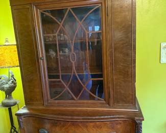 Vintage curio/china cabinet