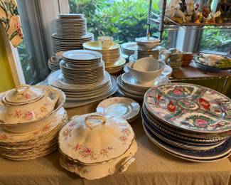 So much pretty china!