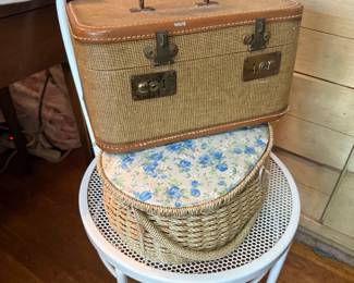 Vintage sewing kits with notions!
