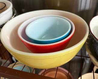 Complete your Pyrex Set!