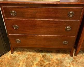 antique 3 drawer dresser