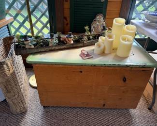enamel top wood trunk