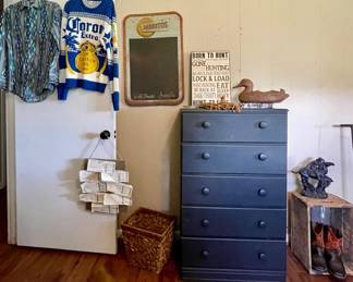 DRESSER, VINTAGE WRANGLER, CORONA SWEATER