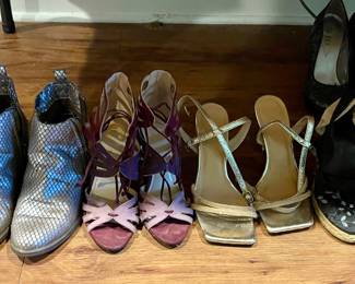 SHOES