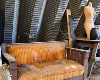 VINTAGE COUCH